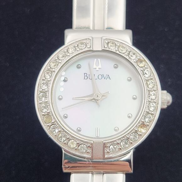 Bulova C899175 Woman Watch Quartz Silver Wristwatch Vtg main image 16